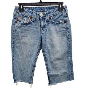 True Religion Women's Bobby Big T Light Wash Distressed Cut Off Bermudas Size 26